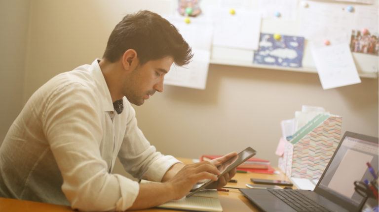 4 Amazing Ways To Uplift Boring Compliance Training With Microlearning
