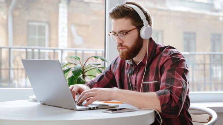 Face To Face Communication And The Virtual Classroom
