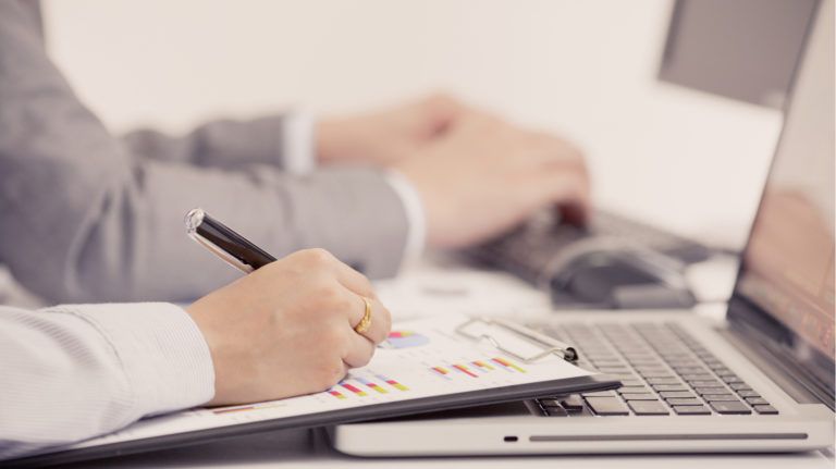 Perfecting eLearning Assessments: 7 Factors To Keep An Eye On