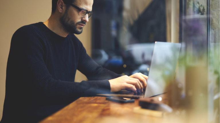 6 Stress-Free Steps To Sell Online Courses From Your Own Website
