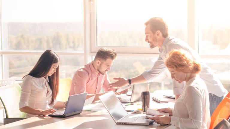 6 Top Concerns Your L&D Team Has About The New Blended Learning Platform, And Tips To Ease Them Into A Blended Learning LMS