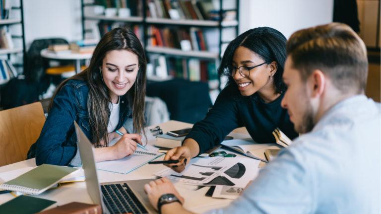 Blended Learning LMS Gems: 7 Activities To Add To Your Blended Learning Platform To Improve On-The-Job Performance