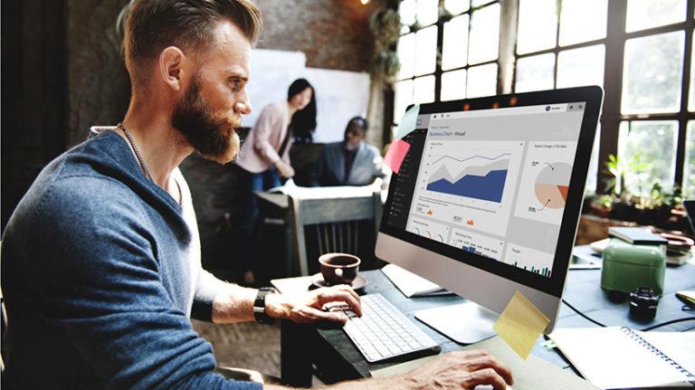 5 Key Reasons To Choose An LMS With Built-In Reporting & Analytics