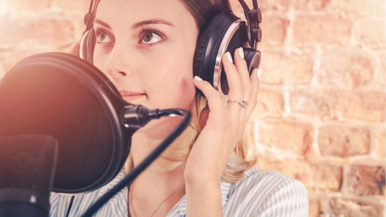 5 Tips To Strike A Conversational eLearning Tone Without Losing Professionalism