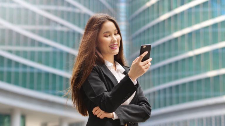 6 Tips To Track Learning On The Go In Corporate Training
