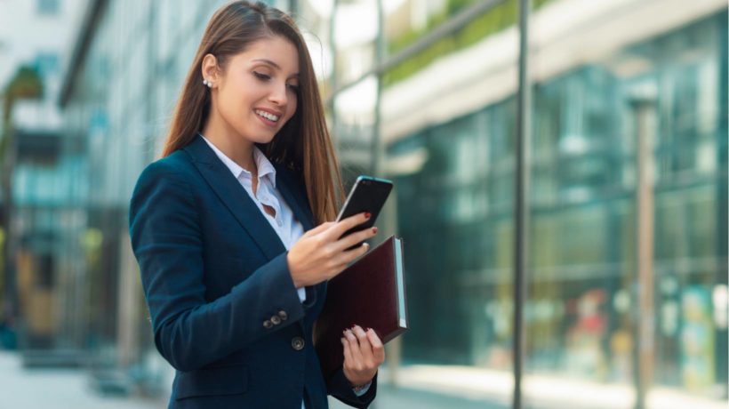 How To Boost Corporate Training ROI With A Custom Mobile Learning App