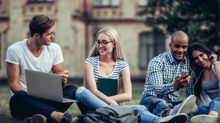 New Ways To Communicate: Social Networking And Online Collaboration In University