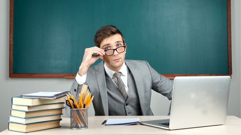 The New Teacher: Advantages Of eLearning