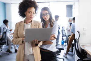 5 Reasons To Invest In An Authoring Solution With a Built-In learning management system