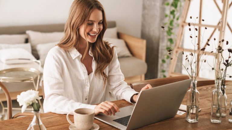 Blended VS Hybrid Learning: Which Type Of Training Content Is Better For Employee Development?