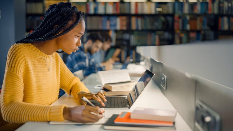 eLearning In University Education - When A University Goes Fully Online