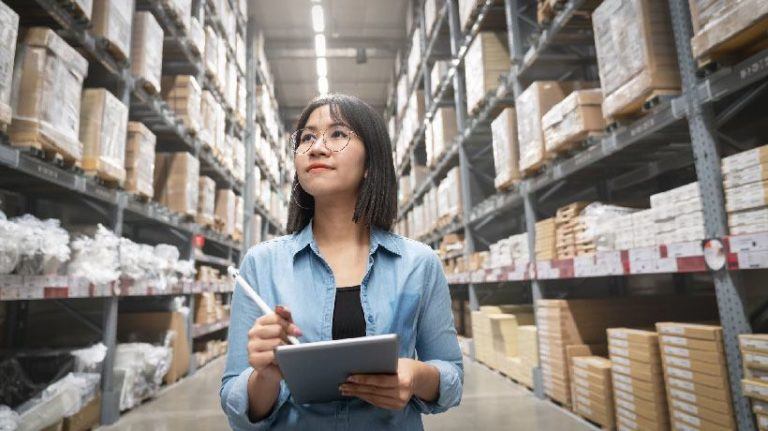 Why Your Sales Team Needs Competitor Product Training