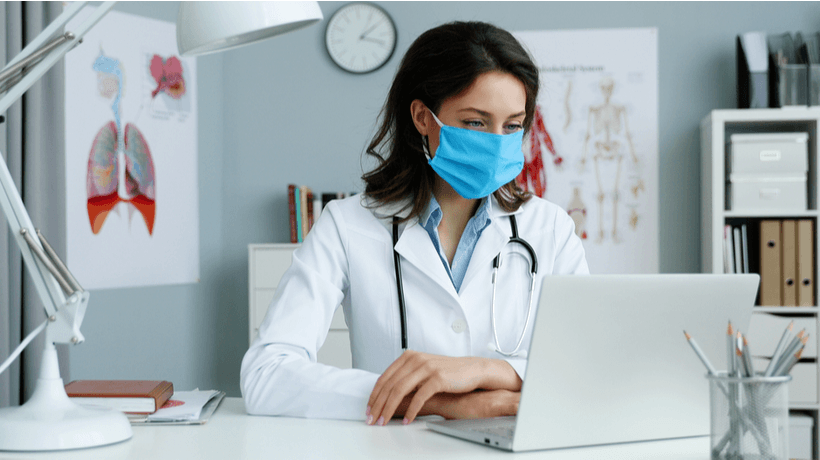 7 Top Benefits Of Investing In A Healthcare LMS For Your Medical Team