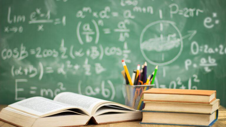What Should Future Education Be Like?