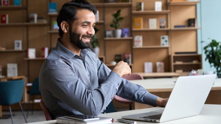 5 Innovative Ways To Use Online Training Videos To Give Your Employees A Morale Boost