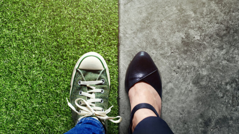 6 Tips To Strike A Work-Life Balance When Working From Home