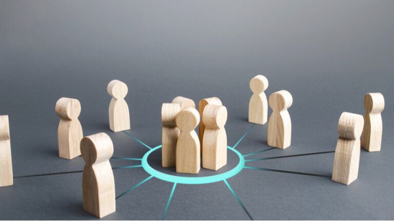 6 Tips To Use In-House Influencers To Promote Online Training