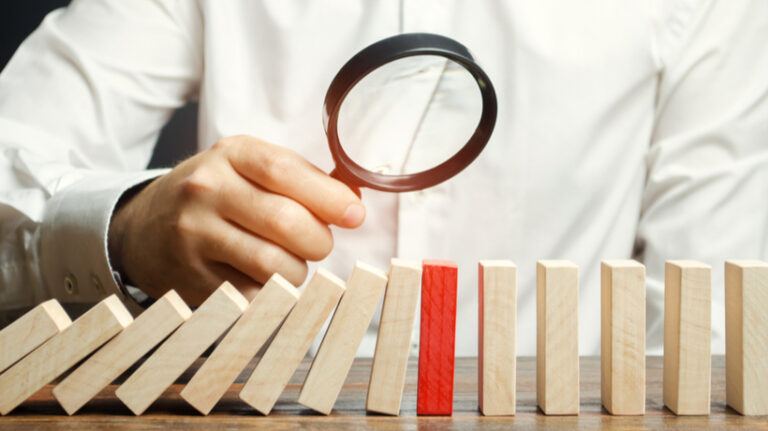 5 Top eLearning Development Risks (And Tips To Avoid Them)