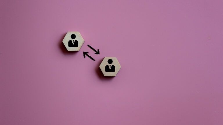 5 Unusual Ways We Leverage Peer Learning (And You Can Too)