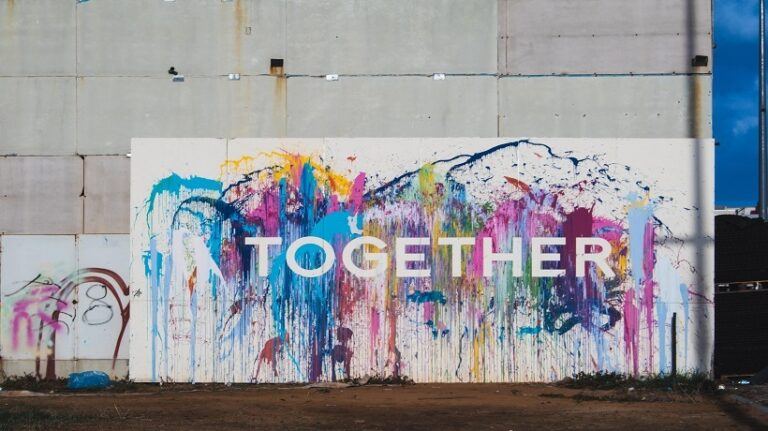 5 Collaborative Learning Strategies Τo Incorporate Into Your Training Programs