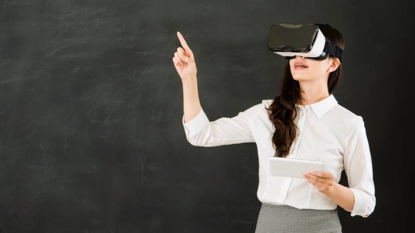 5 Exceptional Ways Educators Can Use VR For Online Teaching