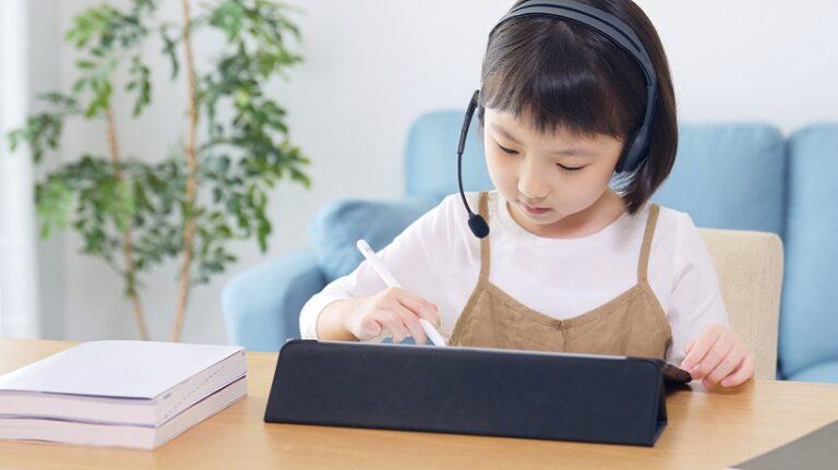 Why Should Teachers Use Tech Tools To Sharpen Literacy Skills?