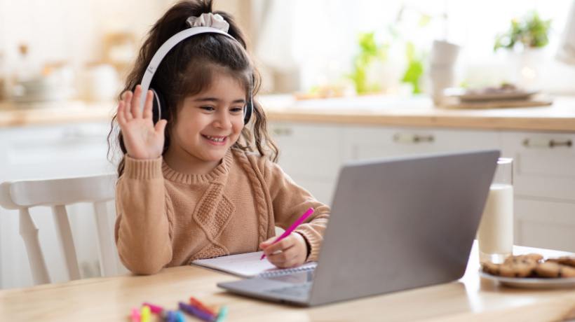 How To Encourage Communication In Kids’ eLearning Platforms