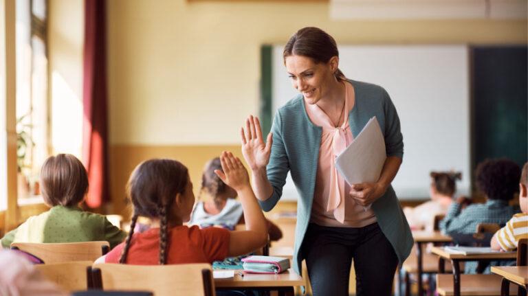 Enriching Preservice Teacher Training With Asynchronous Training Modules