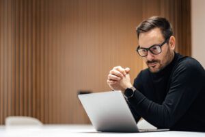 How To Select An Enterprise-Level LMS