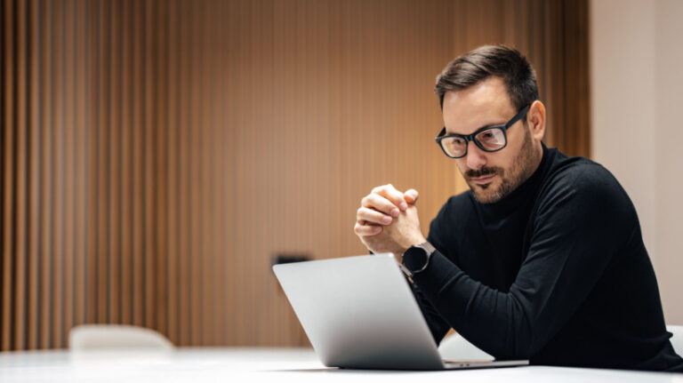 How To Select An Enterprise-Level LMS