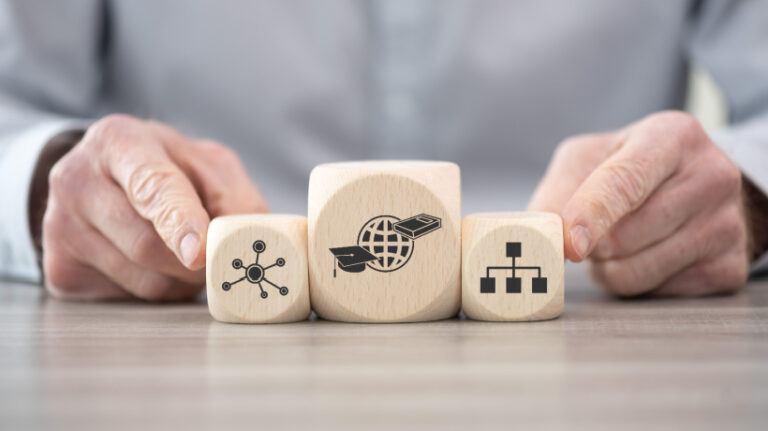 Corporate Training With MOOCs For Effective Learning