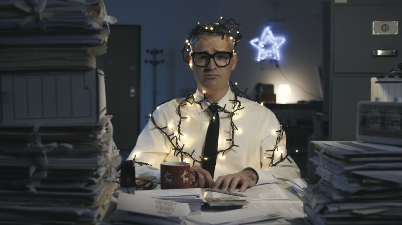 5 Strategies To Manage Holiday Stress In The Workplace