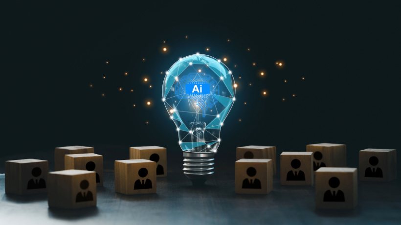 7 Ways To Leverage AI-Powered HR Solutions