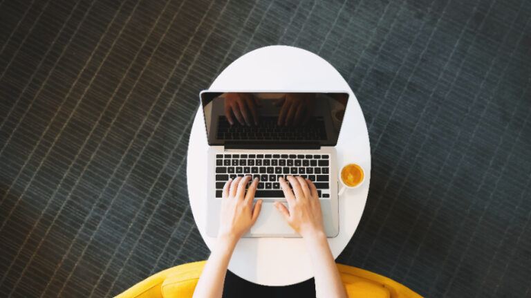 Standards In eLearning: 4 Cases