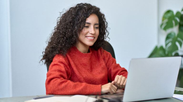 Hybrid Learning Training Courses With The Right Tech Solutions