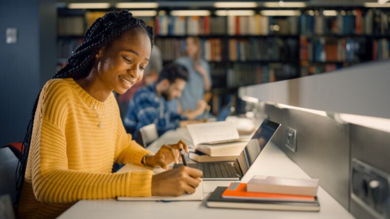 Feedback Mechanisms With ChatGPT: Enhancing eLearning
