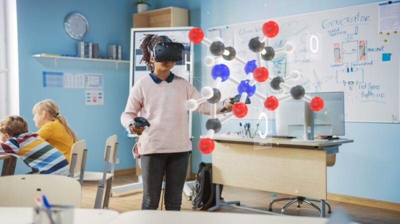 Augmented Reality In The Classroom - eLearning Industry