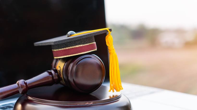 Will Online Law Degrees Ever Be The New Norm?
