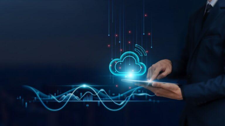 How Cloud-Based Software Development Is Revolutionizing eLearning Platforms