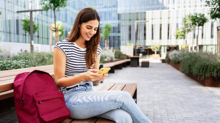 Blending Real-Time And Self-Paced Learning With WhatsApp