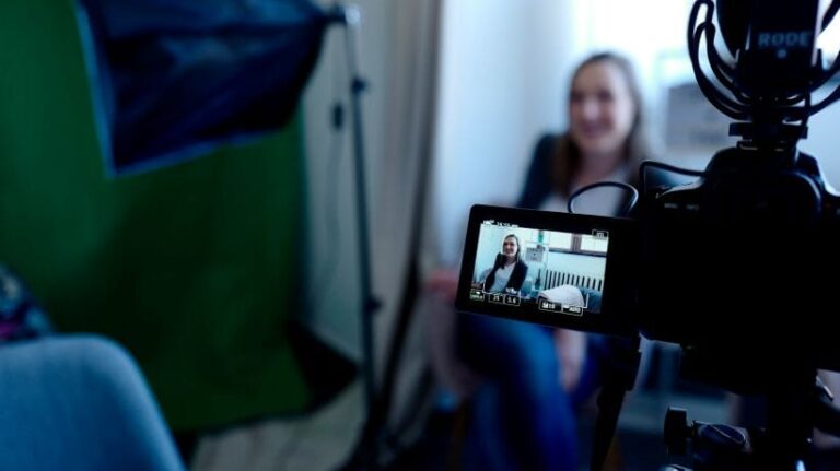 From Behind The Scenes To Center Stage: Featuring SMEs In Learning Content