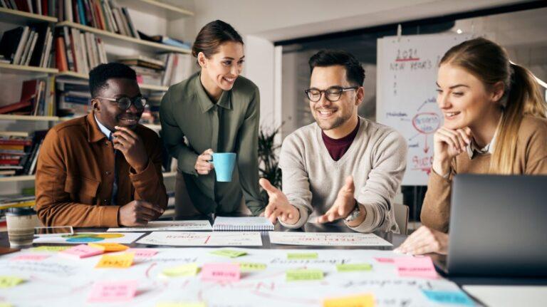 Instructional Designer Vs eLearning Developer: What Are Their Main Differences?