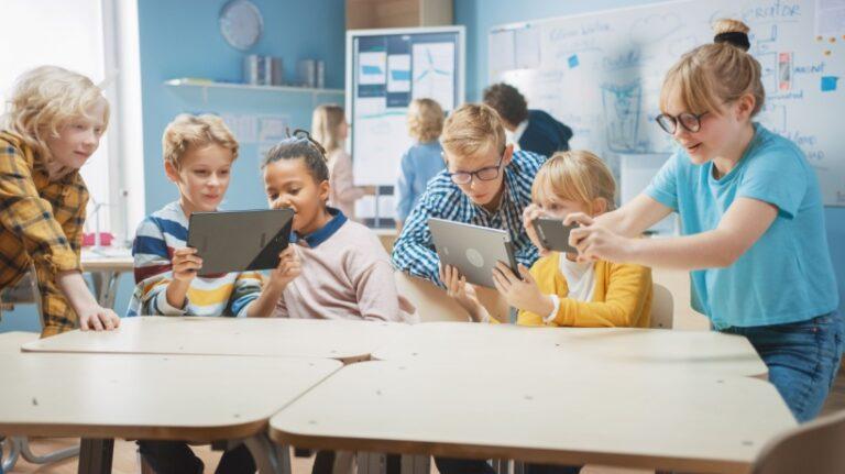 5 Ways Teachers Can Use Video To Engage K-12 Students