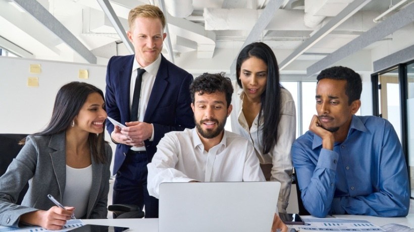 5 Tópicos de desenvolvimento de funcionários Tendências deste mês