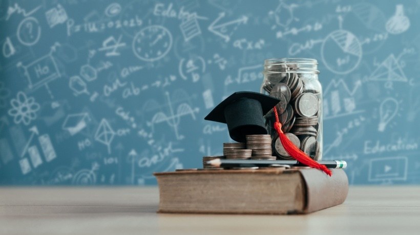 قرارات استثمارية أذكى
كيف تختار المدارس الأدوات التعليمية المناسبة؟