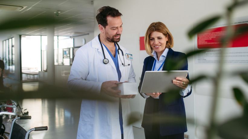 التعلّم الإلكتروني
أداة فعّالة لتعزيز معارف مندوبي مبيعات الأدوية