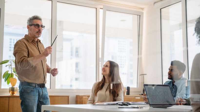 التعلّم داخل بيئة العمل
دليلك الشامل لعام ٢٠٢٦