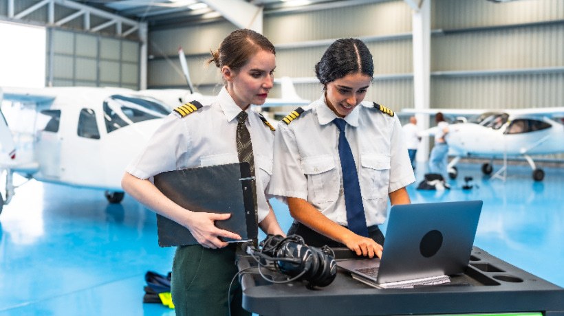Aviation Training With LMS Platforms: Tips And Best Practices