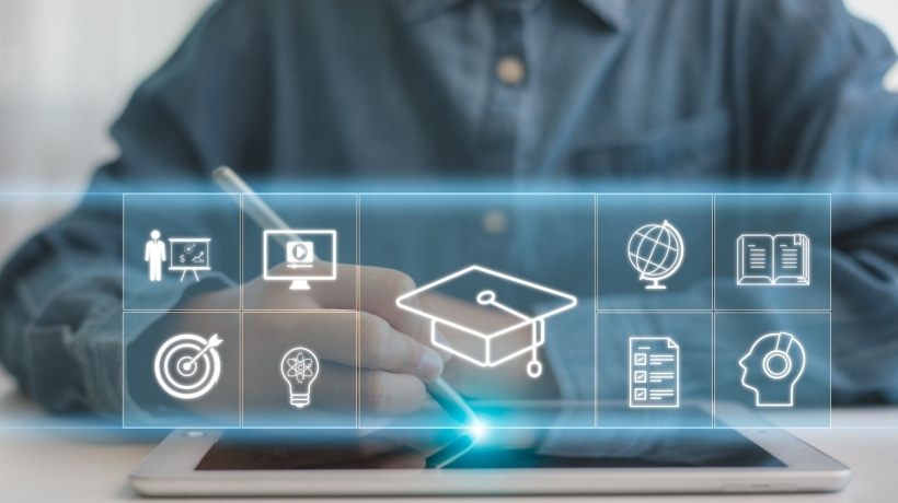 Microlearning In 2026: A Practical Blueprint (Not Just “Bite-Sized Content”)