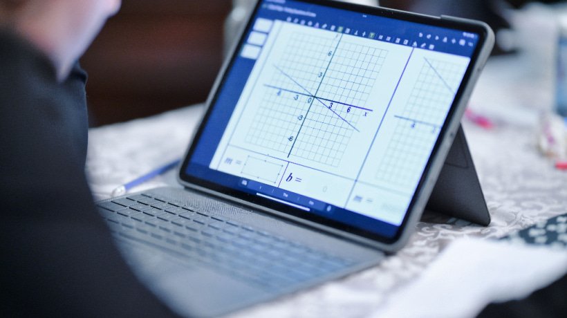 تصميم نظام تقييم
يضمن الاتساق على نطاق واسع